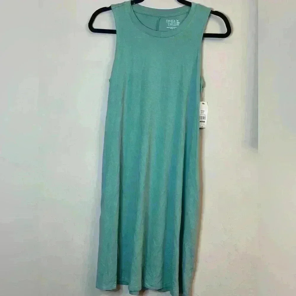 Time and tru mint green flowy Dress